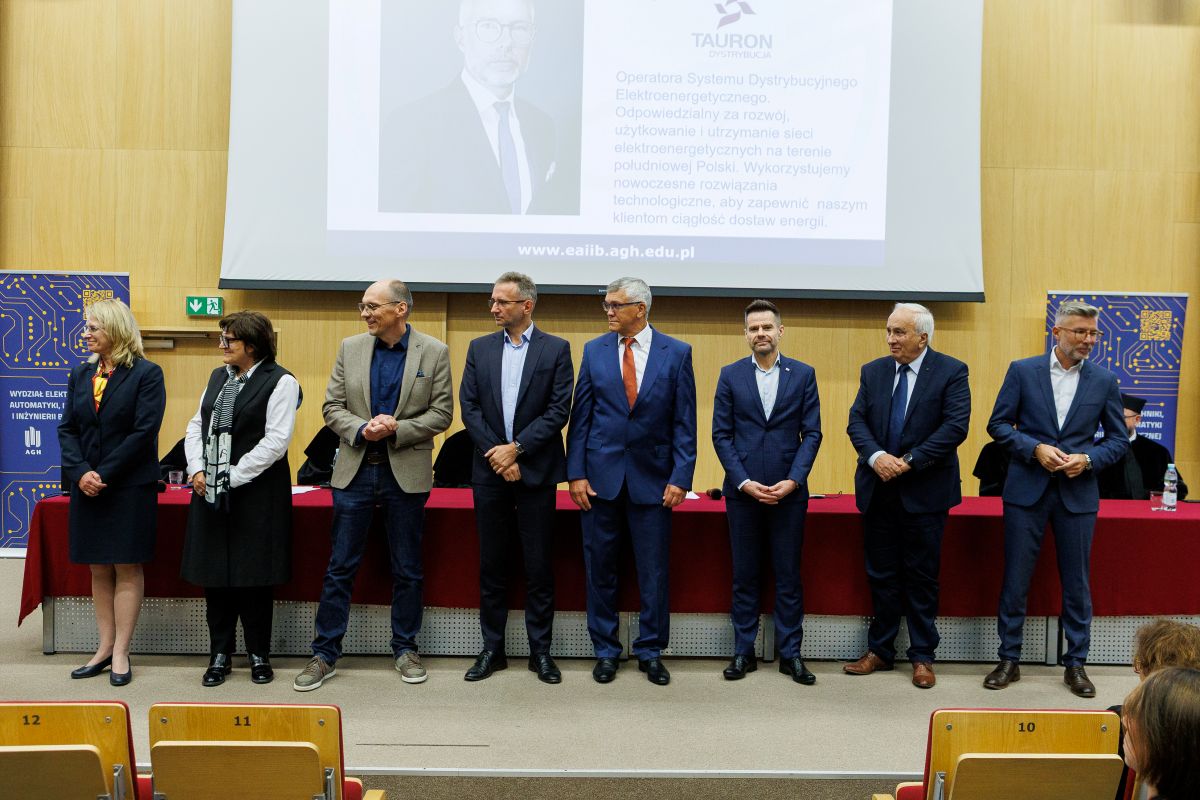 Rada Społeczna EAIiIB zdjecia osób z inauguracji w auli U2