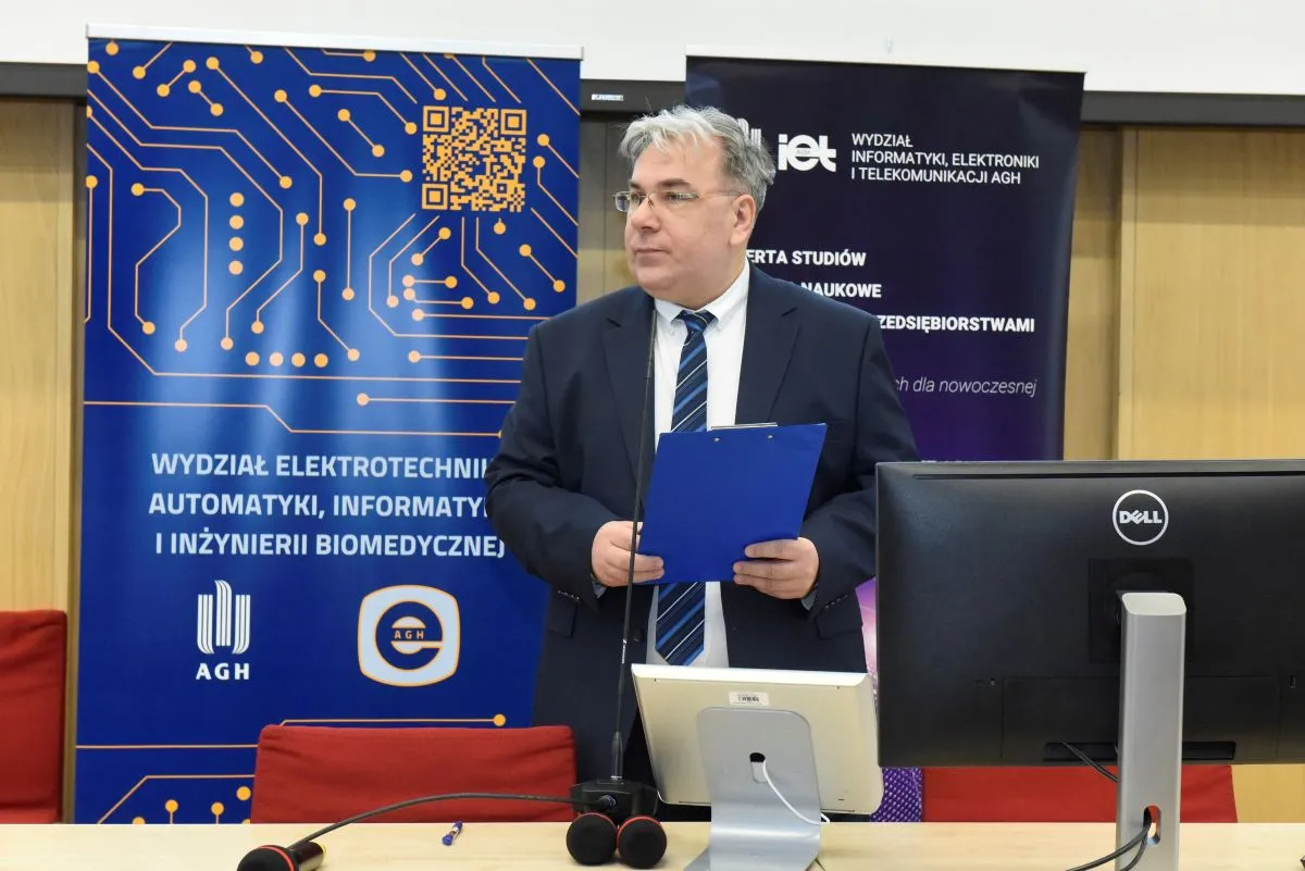 XLIX Ogólnopolska Olimpiada Wiedzy Elektrycznej i Elektronicznej (OOWEE)